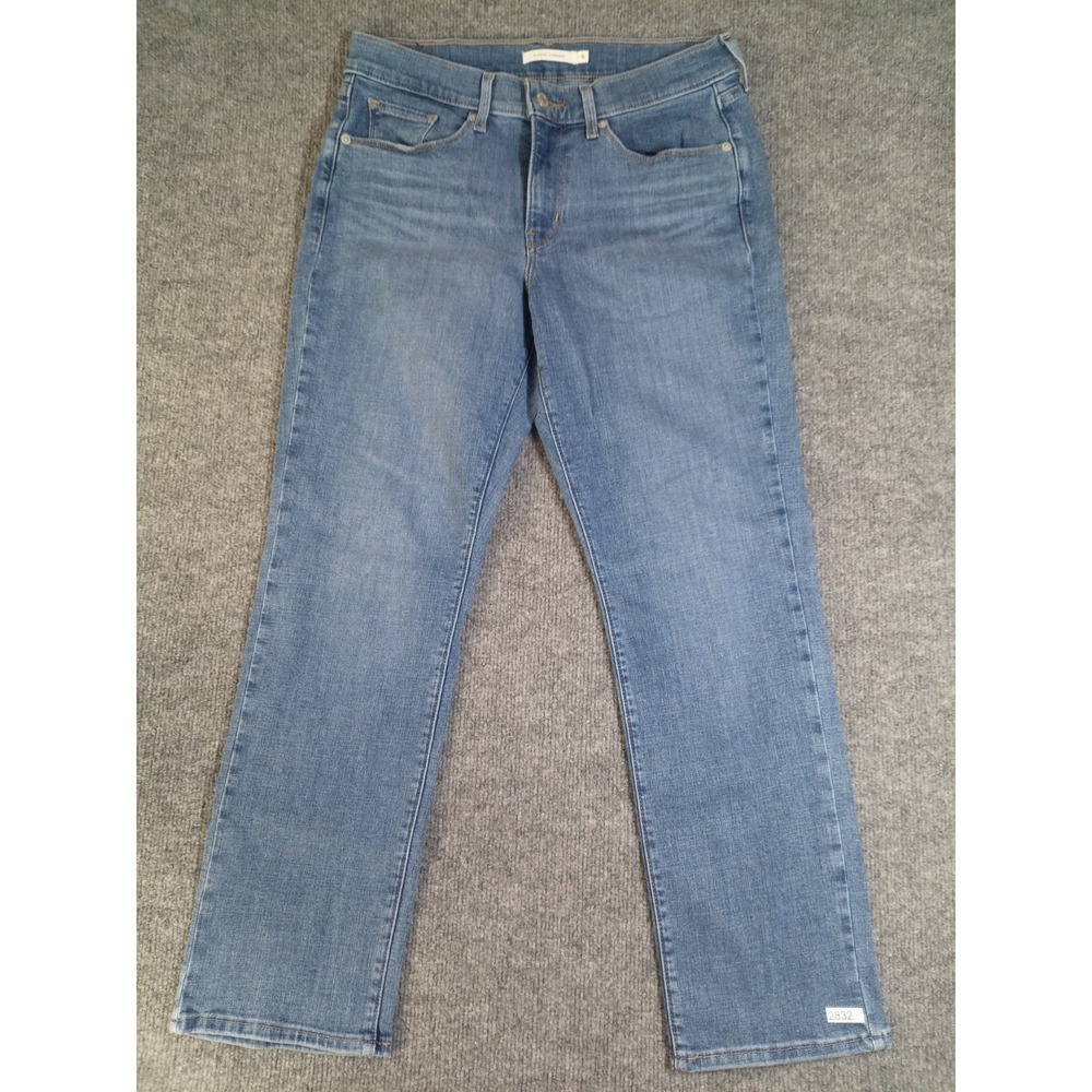 Levi Strauss Women's Jeans Size 6 Classic Straight Stretch W28 L28